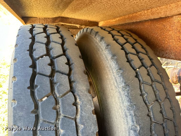 image for item DD3370 1997 Wes-Tex bottom dump trailer