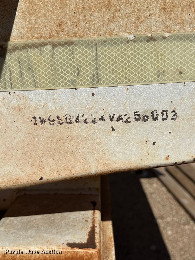 image for item DD3370 1997 Wes-Tex bottom dump trailer