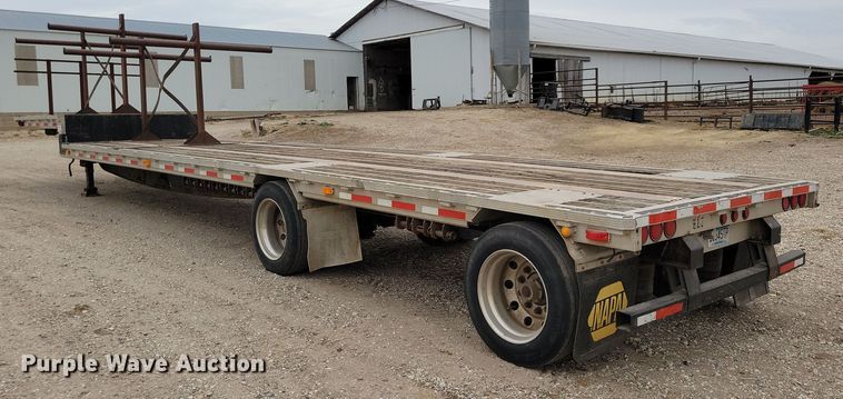 image for item DN3619 2000 Reinke Manufacturing Company drop deck trailer