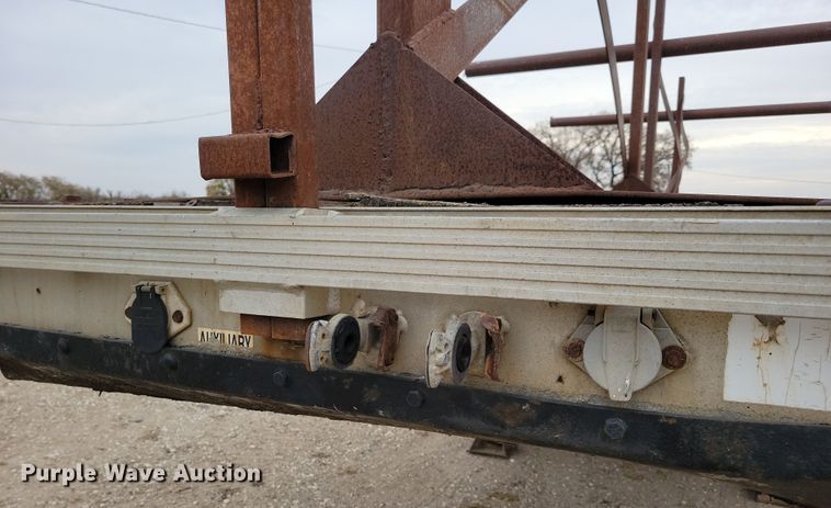 image for item DN3619 2000 Reinke Manufacturing Company drop deck trailer