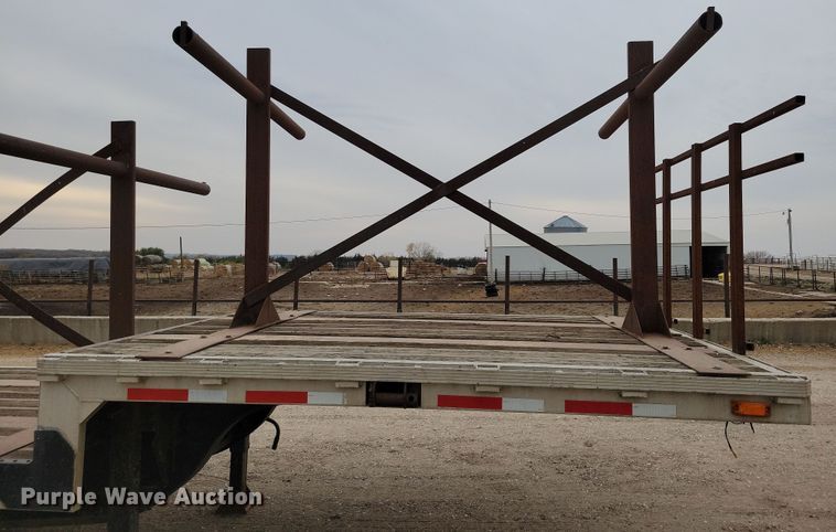 image for item DN3619 2000 Reinke Manufacturing Company drop deck trailer