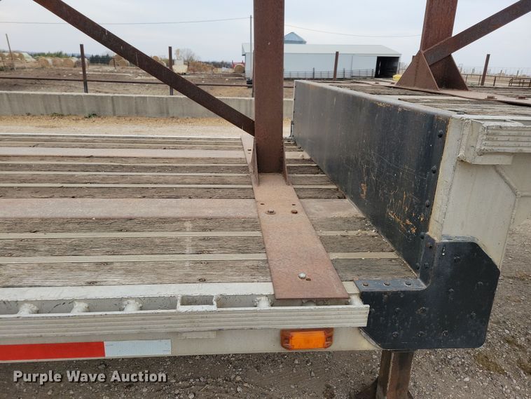 image for item DN3619 2000 Reinke Manufacturing Company drop deck trailer