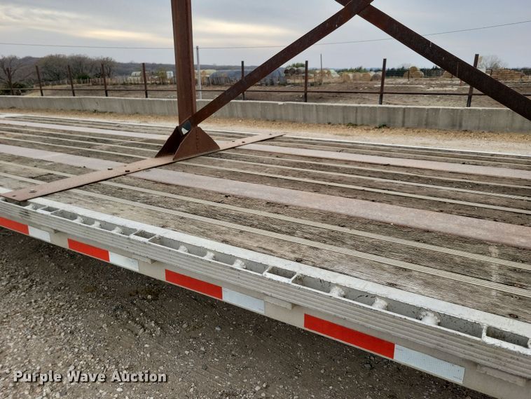 image for item DN3619 2000 Reinke Manufacturing Company drop deck trailer