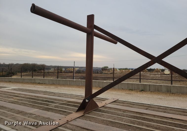 image for item DN3619 2000 Reinke Manufacturing Company drop deck trailer