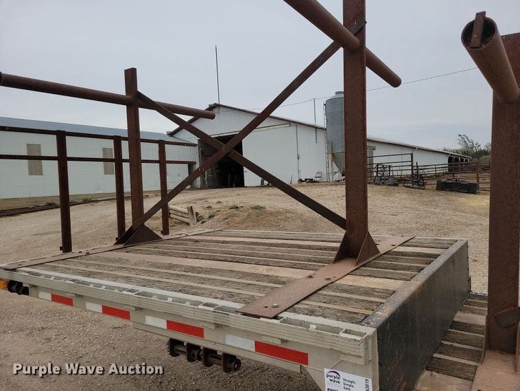 image for item DN3619 2000 Reinke Manufacturing Company drop deck trailer