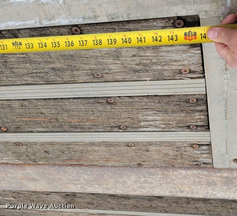 image for item DN3619 2000 Reinke Manufacturing Company drop deck trailer