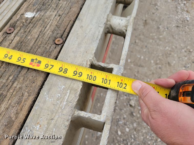 image for item DN3619 2000 Reinke Manufacturing Company drop deck trailer