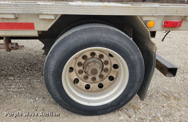 image for item DN3619 2000 Reinke Manufacturing Company drop deck trailer