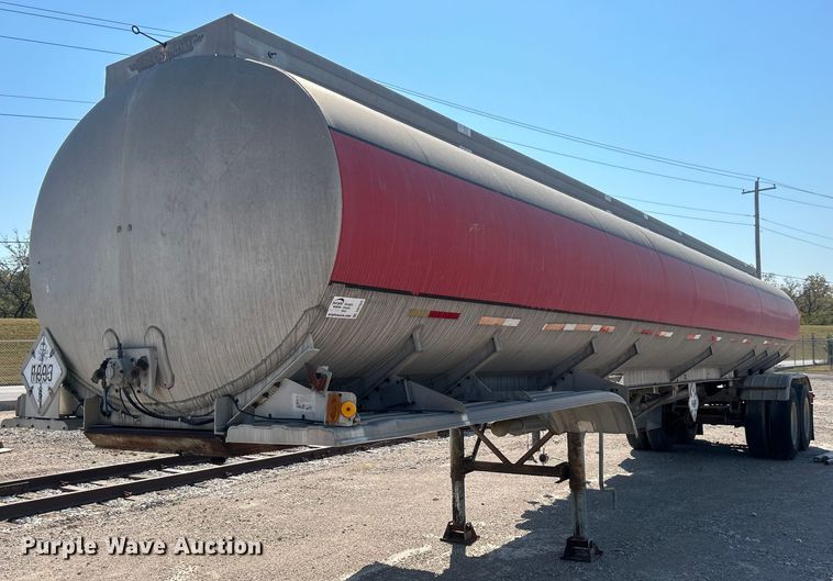 image for item DO7555 1980 Pullman Trailmobile tank trailer