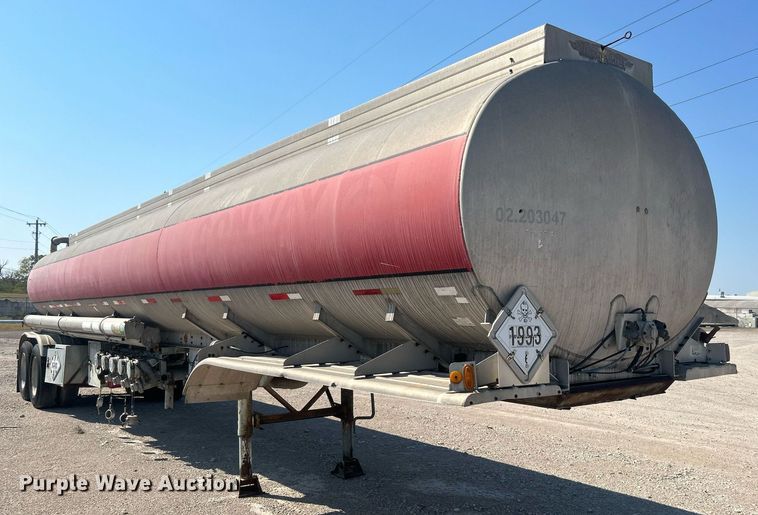 image for item DO7555 1980 Pullman Trailmobile tank trailer