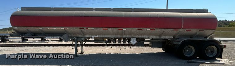 image for item DO7555 1980 Pullman Trailmobile tank trailer