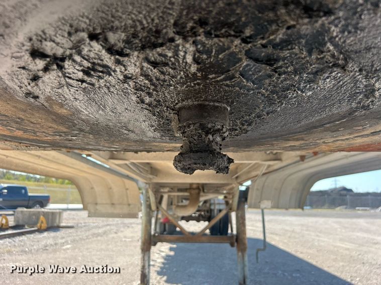 image for item DO7555 1980 Pullman Trailmobile tank trailer