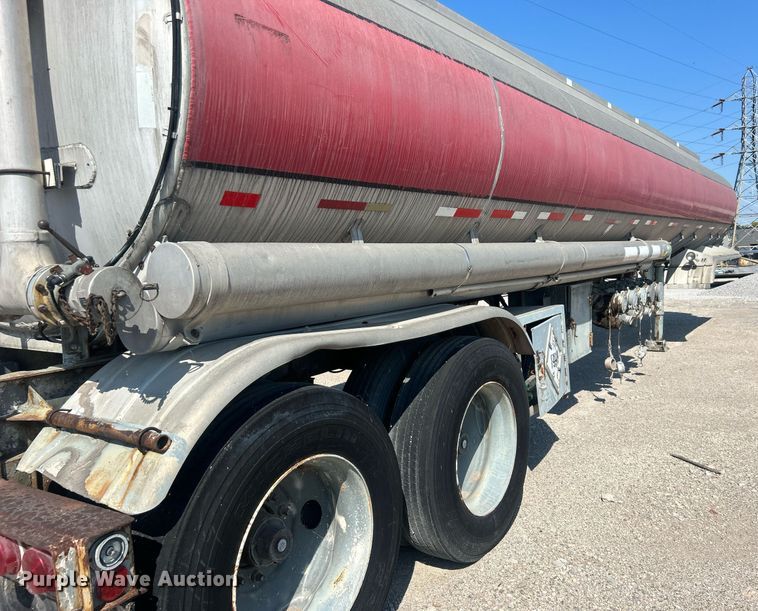 image for item DO7555 1980 Pullman Trailmobile tank trailer