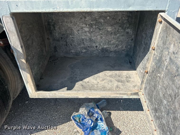 image for item DO7555 1980 Pullman Trailmobile tank trailer