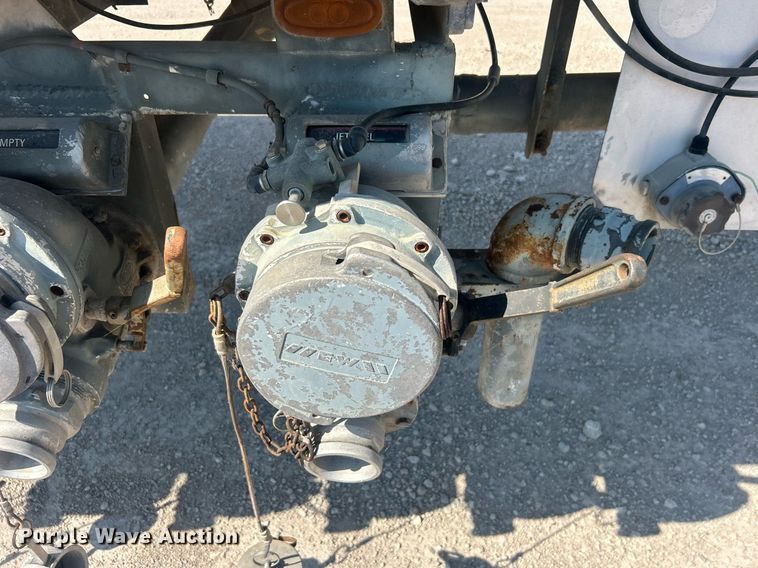 image for item DO7555 1980 Pullman Trailmobile tank trailer