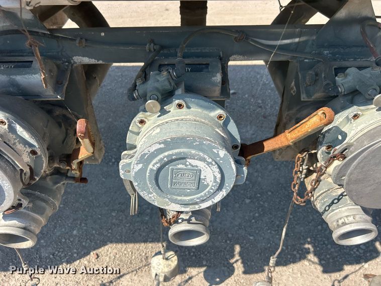 image for item DO7555 1980 Pullman Trailmobile tank trailer