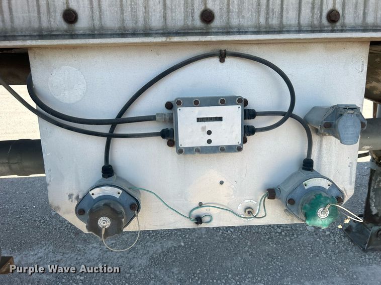 image for item DO7555 1980 Pullman Trailmobile tank trailer