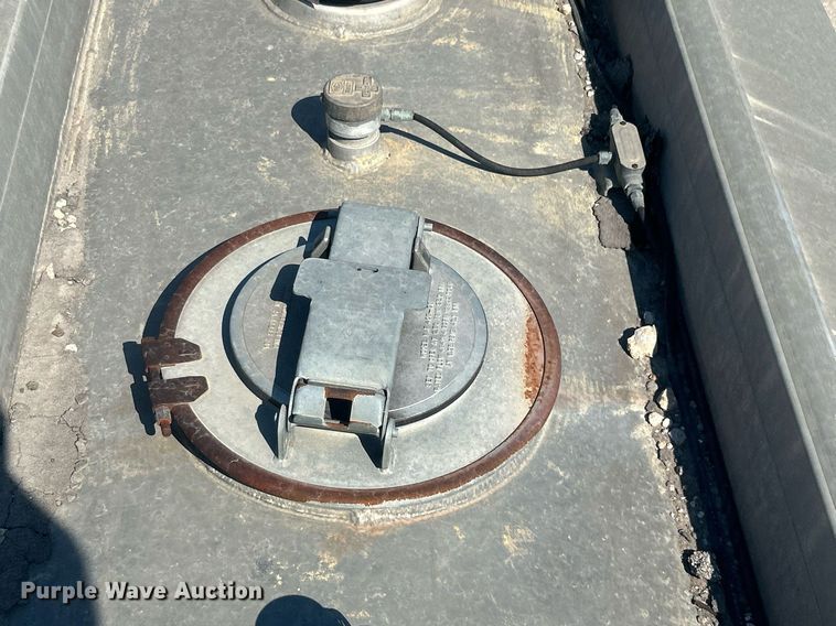 image for item DO7555 1980 Pullman Trailmobile tank trailer