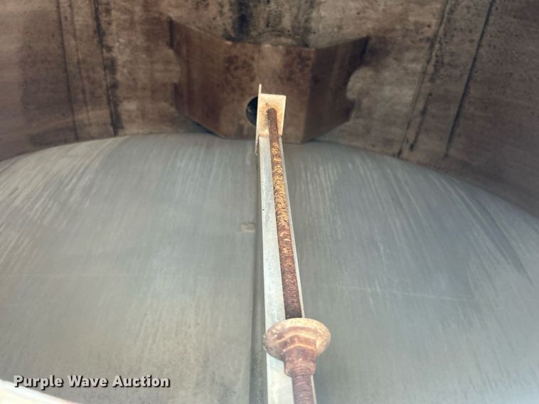 image for item DO7555 1980 Pullman Trailmobile tank trailer