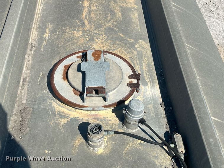 image for item DO7555 1980 Pullman Trailmobile tank trailer