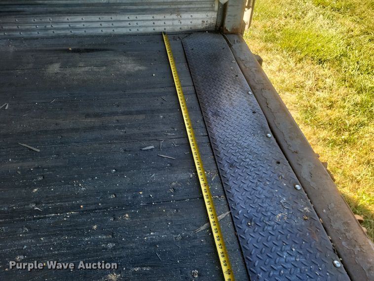 image for item DQ3730 2011 Wabash  dry van trailer