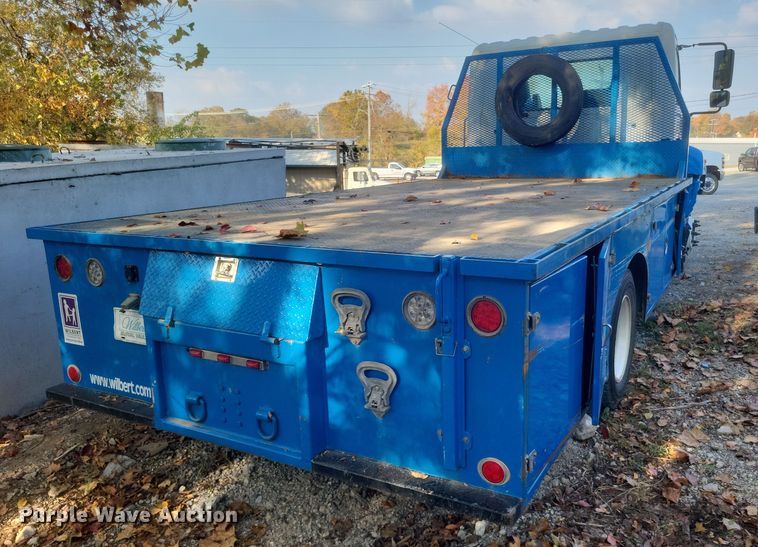 image for item DQ3739 2020 Hino Conventional  flatbed truck