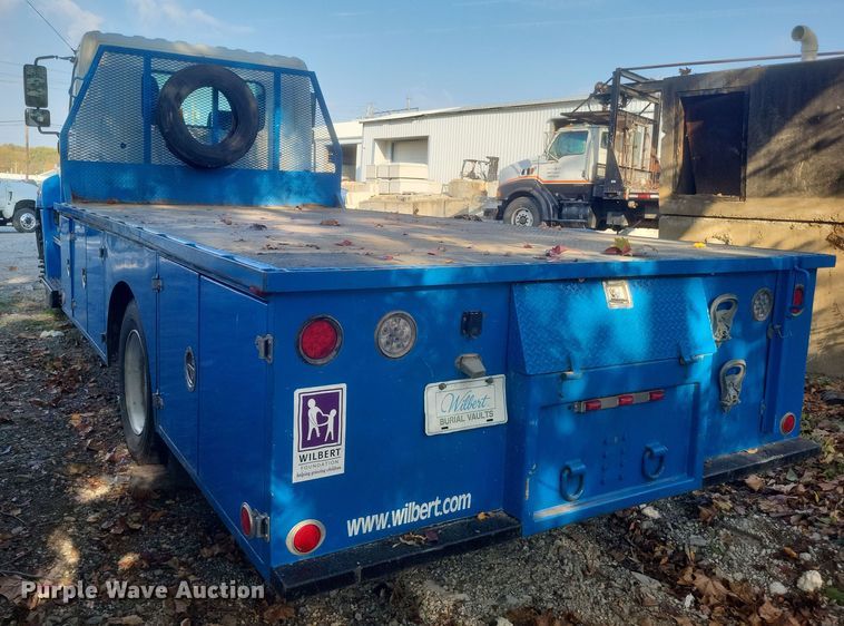 image for item DQ3739 2020 Hino Conventional  flatbed truck