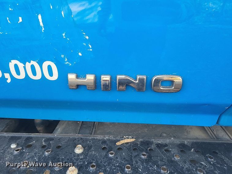 image for item DQ3739 2020 Hino Conventional  flatbed truck