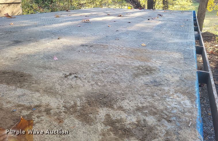 image for item DQ3739 2020 Hino Conventional  flatbed truck