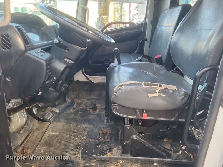 image for item DQ3739 2020 Hino Conventional  flatbed truck