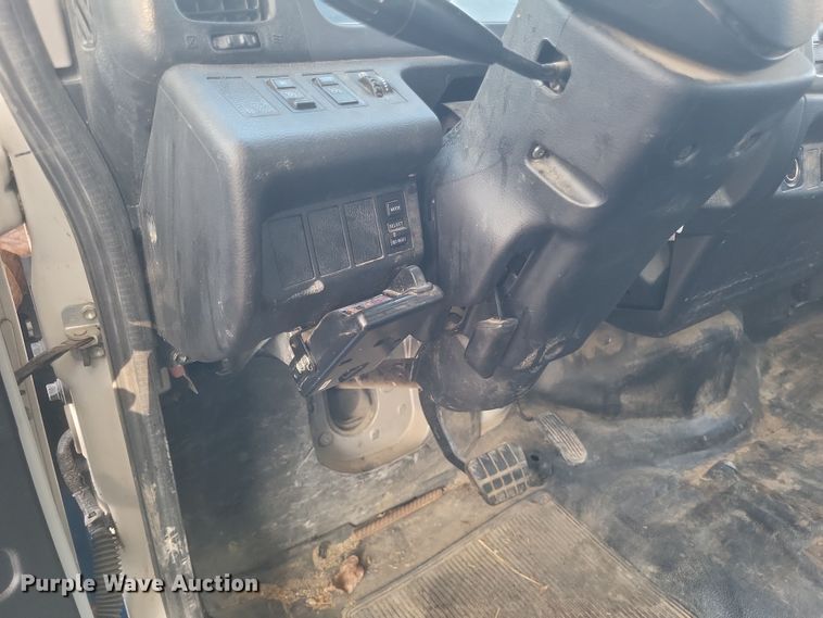 image for item DQ3739 2020 Hino Conventional  flatbed truck