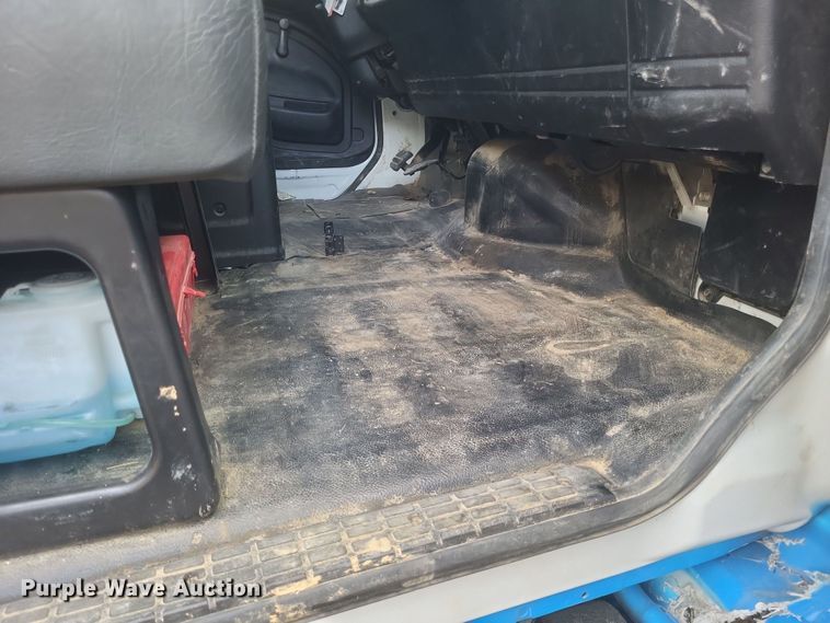 image for item DQ3739 2020 Hino Conventional  flatbed truck