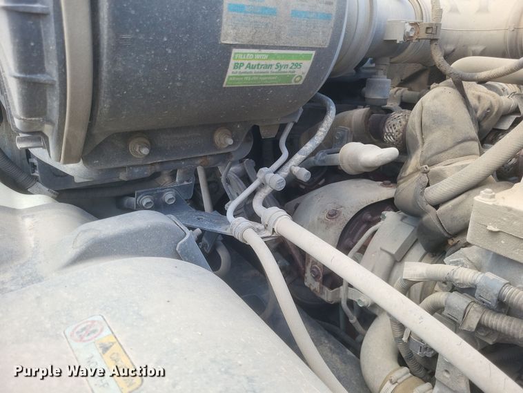 image for item DQ3739 2020 Hino Conventional  flatbed truck