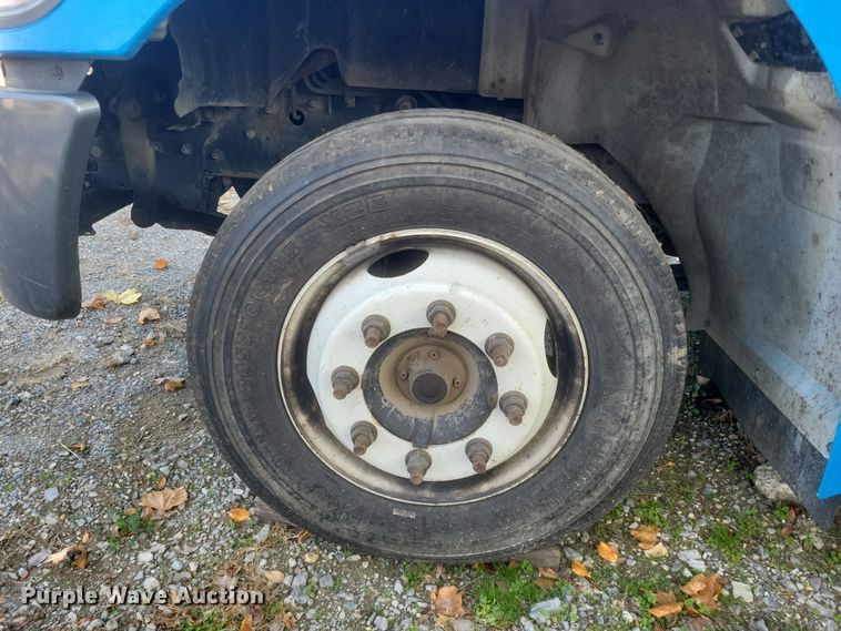 image for item DQ3739 2020 Hino Conventional  flatbed truck