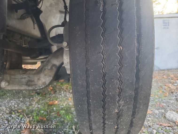 image for item DQ3739 2020 Hino Conventional  flatbed truck