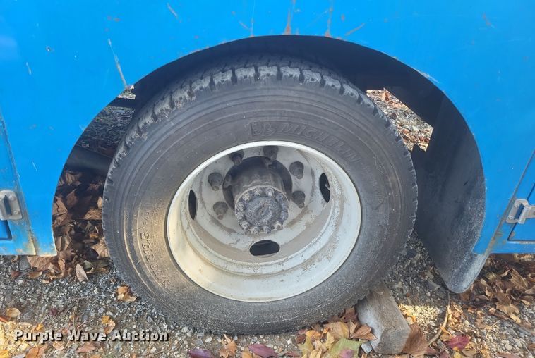 image for item DQ3739 2020 Hino Conventional  flatbed truck