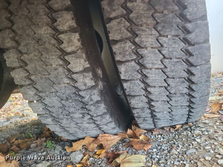 image for item DQ3739 2020 Hino Conventional  flatbed truck