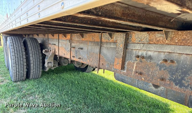 image for item DT2050 2005 Sterling  box truck