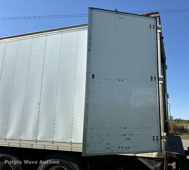 image for item DT2050 2005 Sterling  box truck