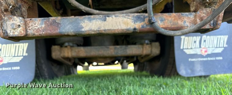 image for item DT2050 2005 Sterling  box truck