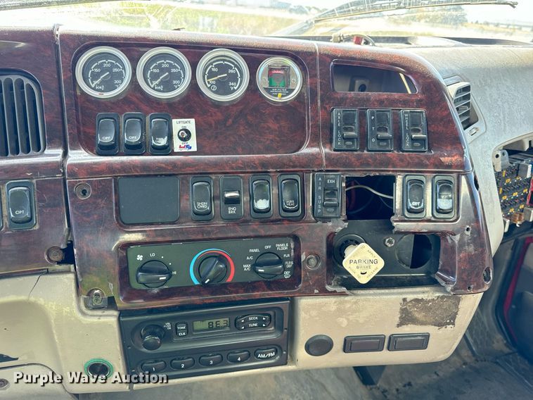 image for item DT2050 2005 Sterling  box truck