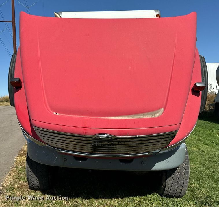 image for item DT2050 2005 Sterling  box truck