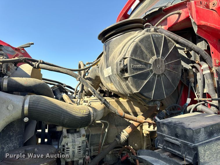 image for item DT2050 2005 Sterling  box truck