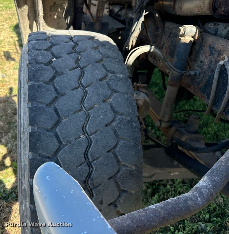 image for item DT2050 2005 Sterling  box truck