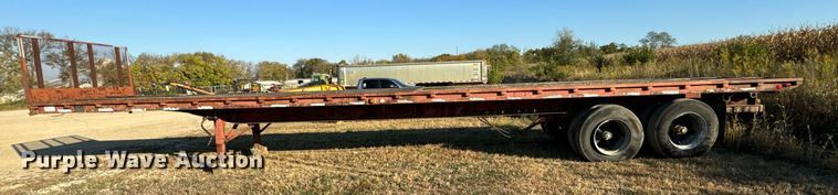 image for item DT2095 1983 Great Dane  GPS-42 flatbed trailer