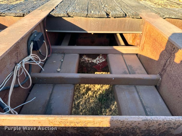 image for item DT2095 1983 Great Dane  GPS-42 flatbed trailer