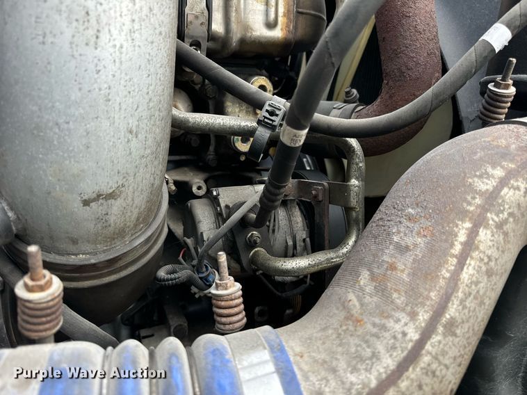 image for item DT2106 2012 Western Star Conventional 4900SB semi truck