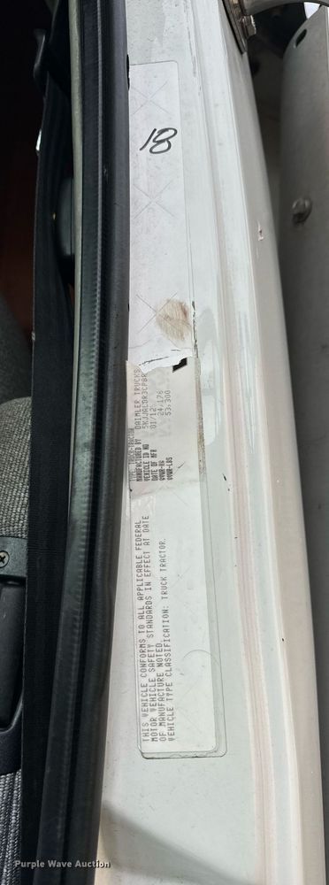 image for item DT2106 2012 Western Star Conventional 4900SB semi truck