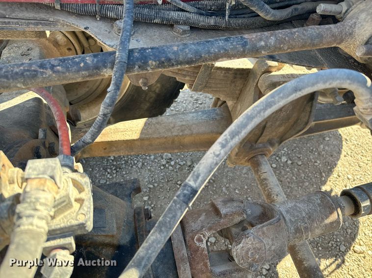 image for item DU9465 1998 Ford FT900 truck cab and chassis