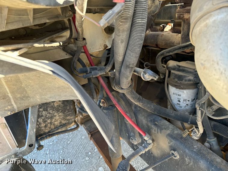 image for item DU9465 1998 Ford FT900 truck cab and chassis